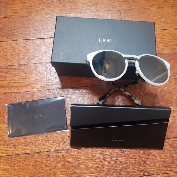 Dior Onde 1 mid size white sunglasses